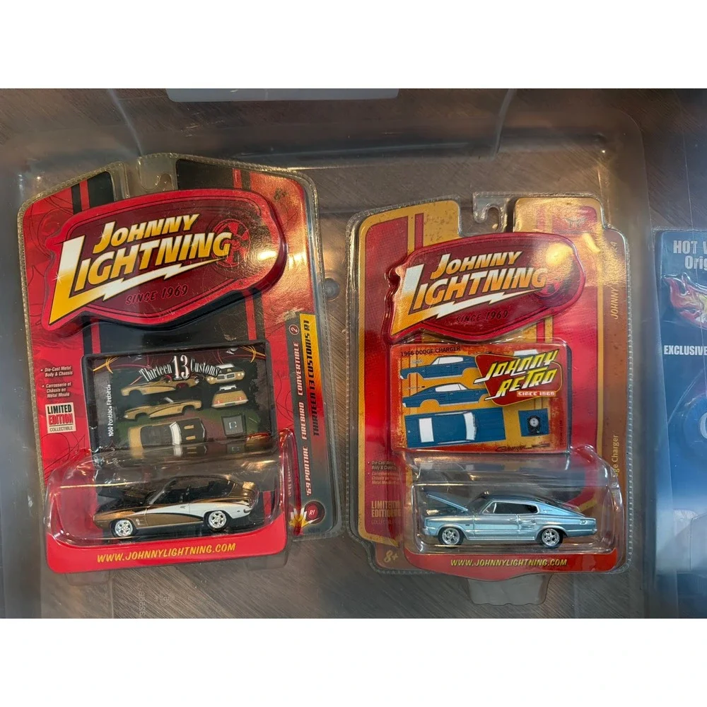 Johnny Lightning 1969 Pontiac Firebird‎ 1966 Dodge Charger Diecast 1:64 Lot New